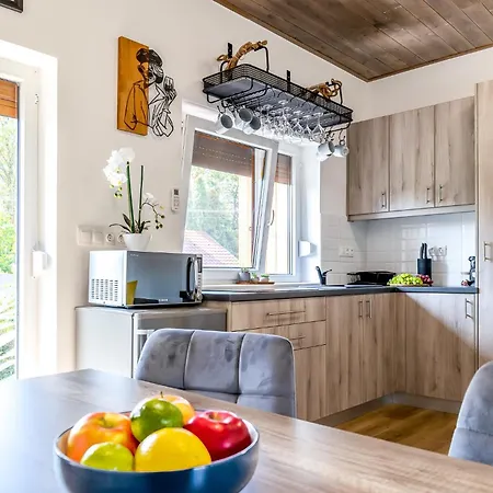 Baka Apartman Аброгамгедь Екстер'єр фото